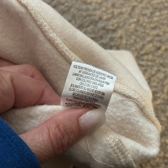 Disney Alice In Wonderland crewneck size small - Picture 8 of 10